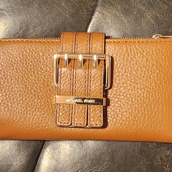 SOLD - Picture 7 of 9